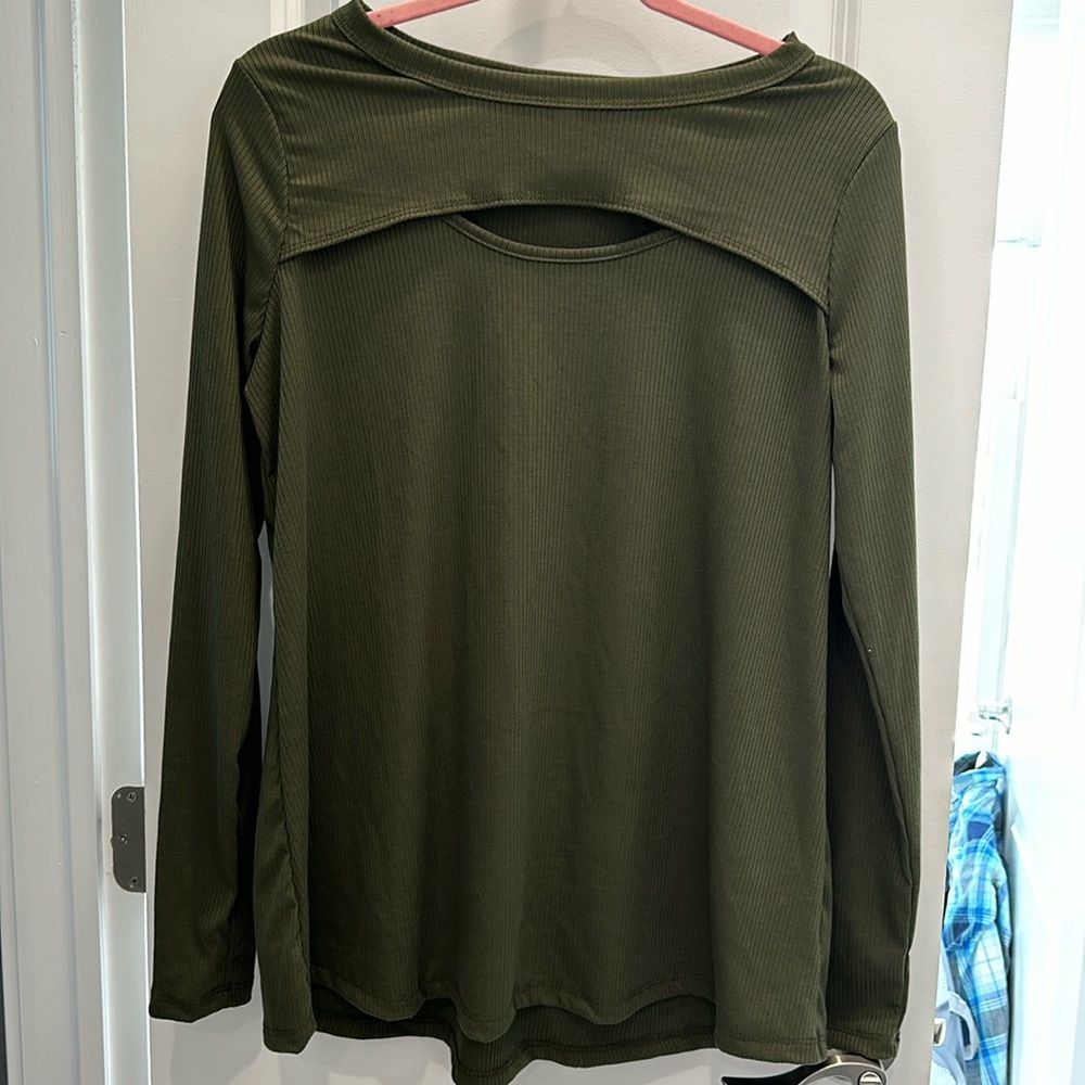 Long sleeve tunic with keyhole -army green